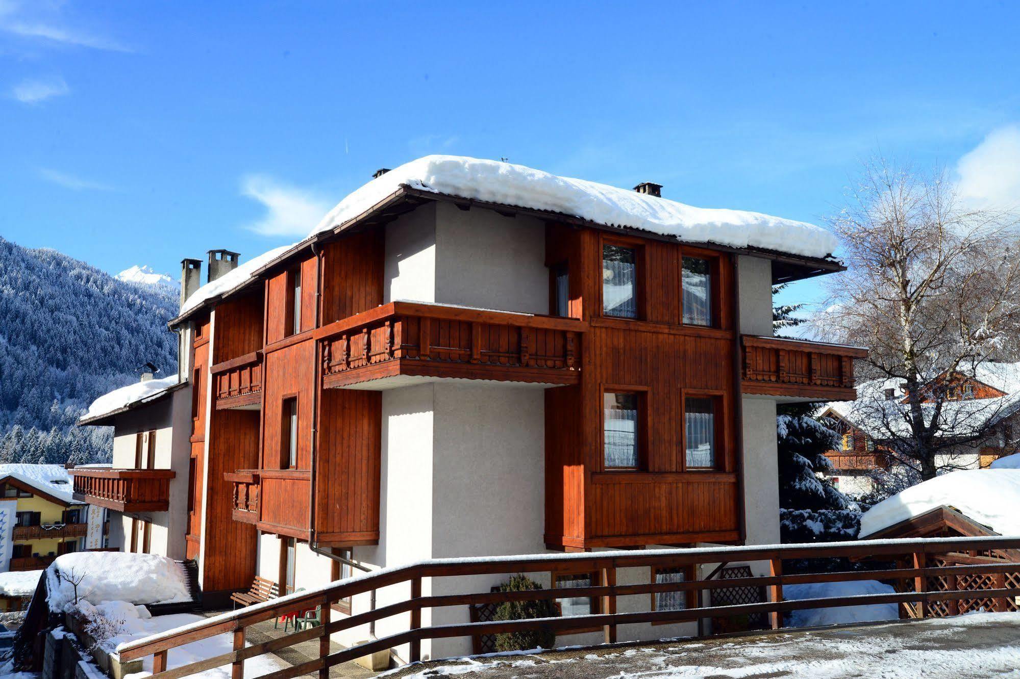 Residence Marisol Camere & Appartamenti - Mezzana Centre Экстерьер фото